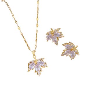   Arany Színű Nemesacél Cirkónia Strasszos Juharlevél Nyaklánc, Fülbevaló Ékszer Szett