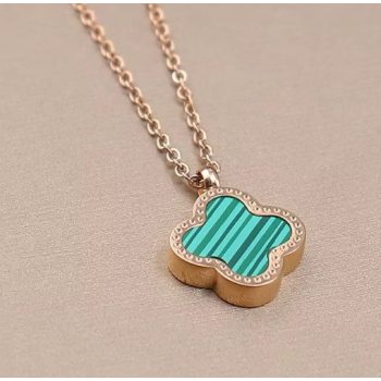 Arany-Zöld Színű Gyöngyház Lóhere Nyaklánc